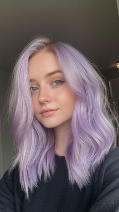 24 Vibrant Two-Tone Hair Colors Silver Lavender Hair, Two Tone Hair, Blonde With Pink, Dye Ideas, Tone Hair, Pastel Hair, Hair Dye, Silver Hair, Hair Colors