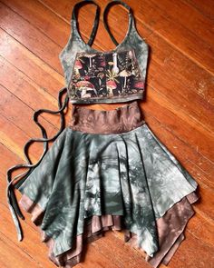 Upcycled Rave Outfit, Festival Outfits Rock, Rave Outfit Sewing Patterns, Boho Rave Outfit, Rave Inspo Outfits, Rave Outfits Ideas, Rave Diy, Diy Rave Outfits, Nocturnal Wonderland