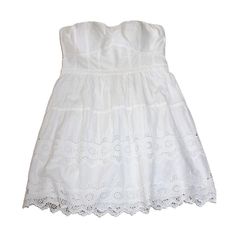 This sweet and stylish vintage babydoll from American Eagle Outfitters is the perfect addition to any summer wardrobe. Made from 100% cotton with an eyelet detailing, it features a flattering sweetheart neckline and a comfortable strapless design that's fully lined and stretchy at the back. Perfect for a wedding, holy communion, baby shower, dinner date, party or varies casual occasions, this dress is both breathable and machine washable. Available in size 14 (M/L), the dress has a total length Weather Design, White Babydoll Dress, Dress Y2k, Stylish Summer Outfits, Cotton Sundress, Y2k Summer, White Eyelet, Holy Communion, Summer Cotton