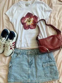 Verano Aesthetic, Looks Camisa Jeans, Ropa Aesthetic, Camisa Jeans, Outfit Inspo Casual, Miniskirt Outfits, Outfits Verano, Young Fashion, Cute Everyday Outfits