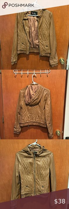 Light brown Guess leather jacket. Guess Leather Jacket, Closet Light, Light Brown, Leather Jacket, Blazer