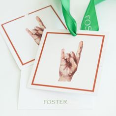 UT Hook Em Horns gift tags by FOSTER. Graduation gift tags. Texas Welcome Bags, Texas State Flower, Texas Themed Gifts, Texas Longhorn Cattle Art Prints, Texas Necklace, Playing Card Case, Ut Longhorns, Christmas Paper Napkins, Texas Gifts