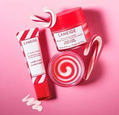 Christmas Makeup Products, Christmas Beauty Products, Brrr Basket, Brr Basket, Christmas Skincare, Sephora Skincare, Cute Christmas Ideas, Beauty Products You Need