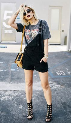 women's graphic tee with black overalls, women's fashion, summer style, street style, how to style, casual outfit, everyday wear, weekend wear, modern, feminine, edgy, chic Mode Edgy, Outfit Grunge, Sport Chic Style, Clothing Studio, Street Style Grunge, Look Rock, Rock Outfit, Black Overalls