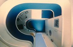 joe colombo iconic design - Google Search Studio Room Design, 60s Space Age, Studio Room, Vintage Interior, 70s Retro, Futurism