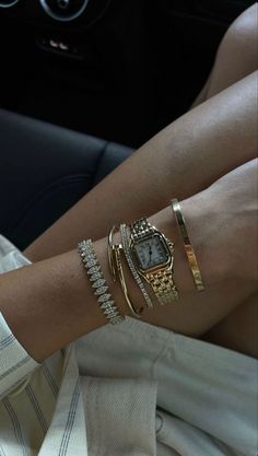 #clock #rich #lusso Gold Bracelets, Dream Jewelry, Jewelry Inspo, Dainty Jewelry