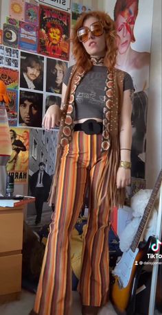 Realistic 70s Outfits, 70s Aesthetic Clothes, 70s Groovy Outfits, Iconic 70s Outfits, Late 60s Aesthetic, Retro Fashion 70s Indian, 60s Hippie Outfits, Groovy Aesthetic Outfits, 70s Halloween Costumes