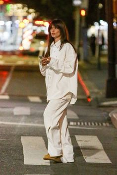 Emrata Outfits, Em Rata Style, Boho Style Inspiration, Emily Ratajkowski Style, Street Style Outfits Casual, Streets Of New York, City Outfits, Street Style Summer, Emily Ratajkowski