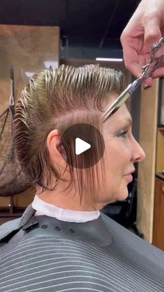 Undercut Bob Haircut, Trendy Bob, Hair Academy, Corte Bob, Game Day Hair, Ribbon Hairstyle, Sports Hairstyles