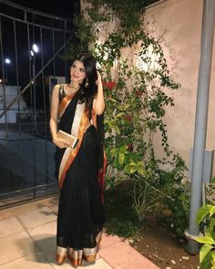 Black Saree Pics Poses, Ethnic Day Saree Outfits College, Corset Fashion Outfits, Simple Lehenga, Fancy Sarees Party Wear, Modern Saree, Saree Poses, Indian Fashion Saree