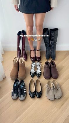 Autumn Boots 2024, Shoes For Autumn 2024, Fall Shoe Essentials, Shoe Rotation Aesthetic, Fall Shoe Aesthetic, Cute Shoes For Fall, Autumn Shoes Aesthetic, Shoes For Fall 2024, 2025 Shoes Trends Women