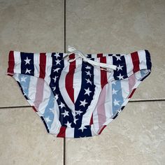 These Come With The Padded Pouch And String Closure. Super Sexy Super American. Nwot Note: Photo #2 Not Original Brief And Not That Pattern. Only Put So Could See How It Fits. (Jun23) Low Rise Swimwear, Padded Pouch, Beach Swimsuit, Usa Flag, Swim Trunks, It Fits, Briefs, Red Blue, Red And Blue