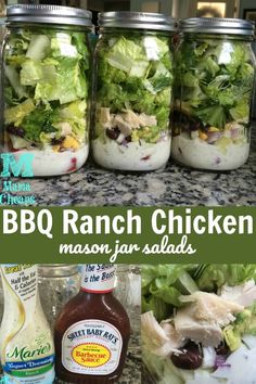 mason jar salads with bbq ranch chicken in them