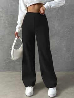 Black Trousers Outfit Casual, Black Slacks Outfit, Trousers Outfit Casual, Black Trousers Outfit, Wide Leg Trousers Outfit, Slacks Outfit, Black Trousers Casual, Loose Pants Outfit, Trouser Outfit