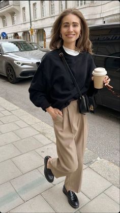 How To Look Expensive, Chique Outfit, Fashion 90s, Chique Outfits, Corporate Outfits, Business Casual Outfits For Work, Looks Street Style, Business Outfit, Casual Work Outfits