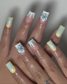 Nail Inspo Hello Kitty, Valentines Nails French, Valentines Nails French Tip, Duck Nails Short, Nails Vacay, Azul Nails, French Tip Nails Pink, Spring Nails Easter, Nails Sanrio