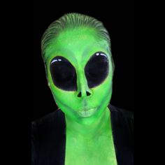 Halloween makeup
Alien makeup
Halloween makeup ideas
Special effects makeup
Sfx 
Halloween 
Alien 
Face paint
Green alien 
Creepy makeup 
Alien costume 
Halloween costume Alien Face Paint, Alien Halloween Makeup, Alien Makeup, Alien Halloween, Halloween 23, Alien Face, Green Alien, Alien Girl, Make Up Inspo