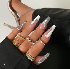 April Nails, Her Nails, Silver Nails, Holographic Nails, Coffin Nails Designs, Pretty Acrylic Nails, Fancy Nails, Dope Nails, Long Acrylic Nails