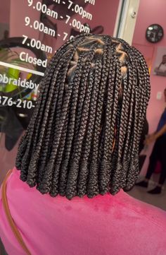 Knotless With Barrel Ends, Knotless Braids Bra Strap Length, Black Protective Hairstyles Braids Short, Guess Gal Twists Braids, Types Of Knotless Braids, Brazilian Wool Hairstyles Twist Short, Bantu Knotless Braids, Wool Braids, Brazilian Wool Hairstyles