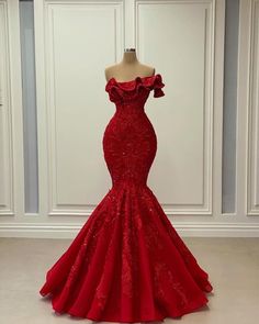 Baju Kahwin, Red Evening Gown, Reception Gowns, Red Mermaid, Prom Dresses Formal, Prom Girl Dresses, Prom Dress Inspiration, Cute Prom Dresses, Beaded Prom Dress