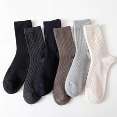 These 3 Pairs Of Casual Warm Winter Socks For Men are the perfect addition to any cold-weather wardrobe. With a middle tube height and a thin thickness, they are suitable for all seasons, including spring, summer, autumn, and winter. Made from a blend of cotton, polyester, and spandex, these socks are breathable and comfortable to wear. Specification: Socks Tube Height: Middle Tube Thickness: Thin (Summer) Gender: Men Sock Type: Casual Material: Cotton, Polyester, Spandex High: Crew Item Type: S Comfy Socks, Mens Crew Socks, Comfortable Socks, Winter Socks, Striped Socks, Tube Socks, Colorful Socks, Casual Socks, Cotton Socks