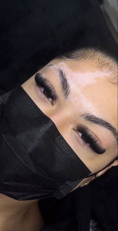 Wispy Eyelashes, Short Lashes