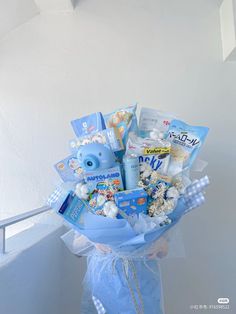 Bouquet Snack Aesthetic, Blue Snacks, Chocolate Bouquet Diy, Handmade Gifts For Boyfriend