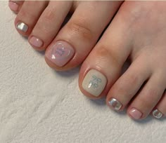 Korean Pedicure, Art Nails Design, Nail Nail Designs, Tips Nails, Summer Nail Polish, Romantic Nails, Beauty Nails Design, Casual Nails, Pretty Gel Nails