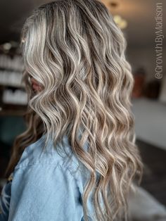 Blonde Highlights All Over Brown, Full Highlight And Low Light, Light Blonde Hair With Brown Highlights, Very Dimensional Blonde, Deminsional Blonde, Hair Color Dirty Blonde, Blonde Hair With Dark Lowlights, Dimensional Blonde With Lowlights, Lived In Bright Blonde