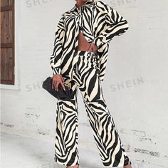 Zebra Print Drop Shoulder Shirt & Wide Leg Pants/ Nwot Zebra Flare Pants, Zebra Print Clothes, Summer Prints Fashion, Straight Clothes, Street Dress, Off Shoulder Shirt, Wide Trousers, Traje Casual, Silk Trousers