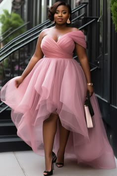 It's party dress season!  Treat yourself with beautiful clothes Dress For Birthday Party Guest, Plus Size Garden Party Dress, Plus Size Wedding Guest Dresses Classy, Long Dress Pattern, Summer Wedding Guest Dress, Plus Size Wedding Guest, Summer Tips, Dresses Occasion, Plus Size Wedding Guest Dresses