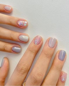 Nail Polish Art Designs, Confetti Nails, Subtle Nails, Minimal Nails, Pearl Nails, Nails Desing, Manicure Y Pedicure, Gorgeous Nails