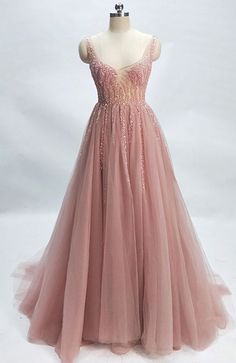 Smoking pink tulle V neck crystal see through Anna Bey, Tight Prom Dresses, A Line Prom Dress, Outfit Birthday, Vestidos Color Rosa, Dress Display, Tulle Evening Dress, Elegant Prom Dresses, Pink Beaded