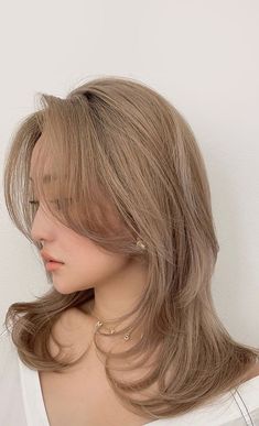 Sandy Beige Aesthetic, Short Ashy Brown Hair Bob, Haircuts Layered Medium, Long Hair And Bangs, Ashy Blonde Hair, Hair Color Asian