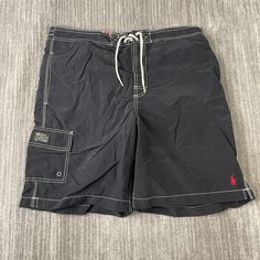 Vintage 2000s Polo Ralph Lauren Small Pony Embroidered Logo Causal Swim Trunks Style Cargo Pockets Black Shorts Large Waist Mens *T17 Condition:  Excellent Used Condition  = No Flaws Measurements: Please see photos above for all measurements IF YOU BUY TWO OR MORE ITEMS USE THE CODE BUNDLE @ CHECK TO SAVE 20% WE SHIP WITHIN 24 HOURS AFTER PURCHASE! Please be aware that we do not offer free returns!! The Buyer is responsible for the cost of the return label. Follow us on TikTok & Instagram @findsnostalgic and tag us in your finds 2000s Shorts, Study Apps, Mens Shorts Outfits, Kicks Shoes, Style Cargo, Cool Graphic Tees, Cute Everyday Outfits, Vintage 2000s, Swim Trunks