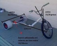 the scooter is labeled in spanish and features parts labelled for each rider to use