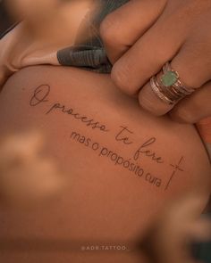 a woman's stomach with the words gracetta te fete and maso propolato cuat written on it