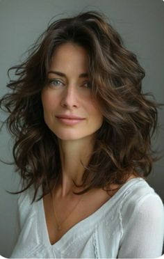 Mid Length Natural Wavy Hair, Mid Length Curly Haircuts For Round Faces, Soft Perms For Medium Length Hair, Shoulder Length Wavy Haircuts, Long Wavy Bob, Messy Bob Hairstyles, Layered Haircuts For Medium Hair, Face Shape Hairstyles