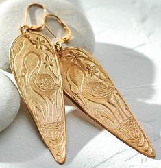 Earrings– Page 3 – We Dream in Colour Crane Earrings, Hammered Brass, Embossed Design, Funky Jewelry, Jewelry Lookbook, Trendy Earrings, Soft Surroundings, Jewelry Inspo, Brass Earrings