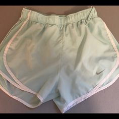 Never Worn So Cute!!! Womens Basketball Shorts, Cute Group Halloween Costumes, Slay Outfits, Pretty Shoes Sneakers