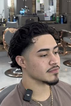 Mens Hairstyles For Growing Out Hair, Single Needle Tattoo Ideas For Men, Latino Mens Hairstyles, Medium Length Fade Hair Men, Hairstyles For Cowlicks Men, Trendy Haircuts For Men Straight Hair, Slick Back Wavy Hair Men, Mens Slickback Hairstyle, Tapered Slick Back