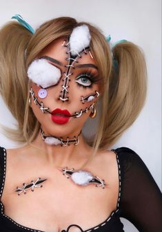 Makijaż Sugar Skull, Halloweenský Makeup, Halloween Make-up Looks, Holloween Makeup, Creepy Halloween Makeup, Cute Halloween Makeup, Halloween Makeup Diy, Halloween Beauty, Halloween Makeup Pretty