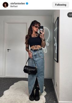 Long Denim Skirt Outfit, Outfits Edgy, Denim Skirt Outfits, Mum Fashion, Cute Simple Outfits, Edgy Outfits, Lookbook Outfits, Denim Outfit, Cute Fashion