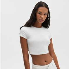 Classic, Staple, Versatile, Bright White Tee Nwt 95% Cotton 5% Elastane Fitted 90s Style Crop Top T-shirt, Fitted 90s Style Summer Tops, White Fitted Crop Top For Streetwear, White Fitted Top For Streetwear, Fitted White Crop Top For Streetwear, Fitted White Tops For Streetwear, 90s Crew Neck Summer Crop Top, 90s Crew Neck Crop Top For Summer, Fitted Basic Summer T-shirt