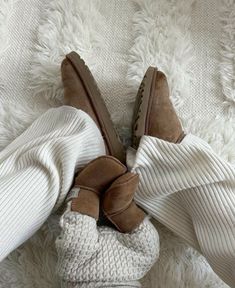 Baby Uggs, Winter Baby Clothes, Hello Baby, Baby Bee