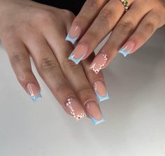 151 Cute Short Nail Designs - Ak Pal Kitchen Simple Short Acrylic Nails, Abstract Nail Art Designs, Short Nail Art Ideas, Short Nail Trends, Cute Short Nail Designs, Nail Art Minimalist, Glitter Nail Designs, Short Nail Art, Trendy Nail Polish