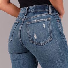 Curve Love High Rise Mom Jeans In Vintage Stretch Denim In A Dark Wash With Destroyed And Raw Hem. Features An Additional 2 Inches Through The Hip And Thigh From Our Classic Fit Denim. Imported Love Jeans, Abercrombie And Fitch Jeans, High Rise Mom Jeans, Cute Jeans, Distressed Denim Jeans, Women Denim Jeans, Light Wash Jeans, Lookbook Outfits, Black Skinnies