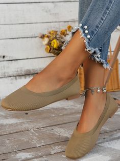 Plain Shoes, Foldable Flats, Womens Boots Flat, Boots Comfortable, Comfy Flats, Flat Boots, Dressy Casual, Black Flats, Walking Shoes