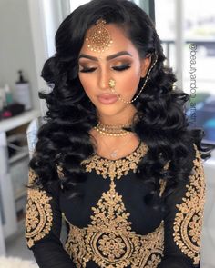 Bridal Asian Makeup, Indian Glam Makeup, South Asian Bridal Makeup, Reception Makeup Indian Bride, Desi Bride Hair, Desi Wedding Hairstyles, Desi Wedding Makeup, Pakistani Bridal Hair, Pakistani Hairstyles