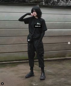 Techwear Hairstyle, Edgy Fits, Custom Streetwear, Techwear Cyberpunk, Future Wear, Urban Ninja, Gold Glasses, Cyberpunk Aesthetic